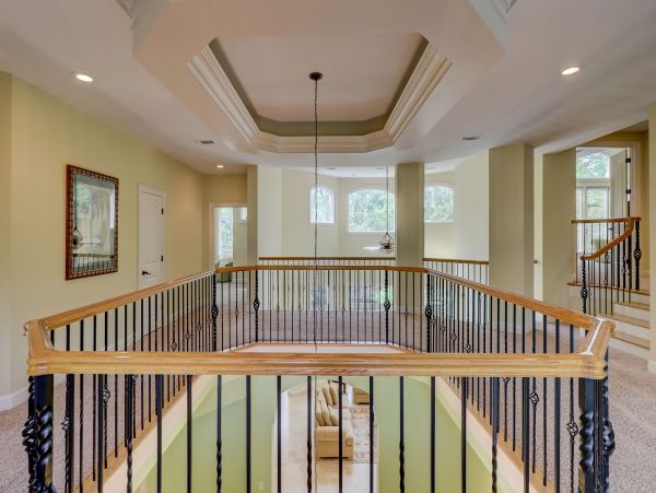 Amazing Large Home short walk to the beach