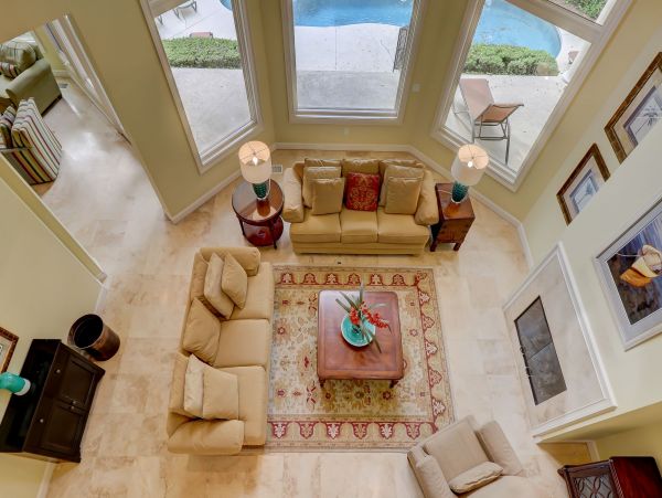 Amazing Large Home short walk to the beach