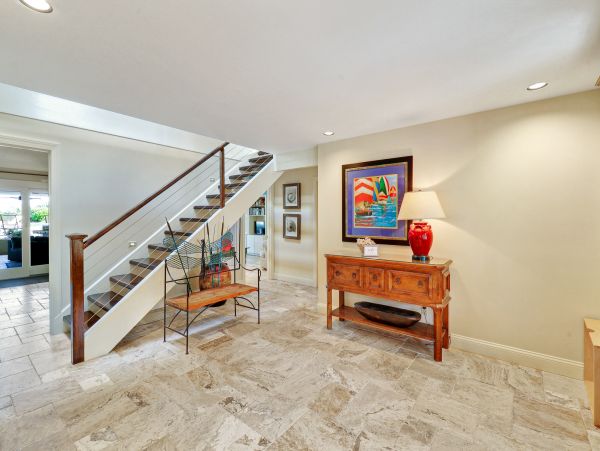 Oceanfront Vacation Home with 5 Bedrooms in Hilton Head