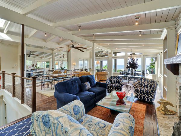 Oceanfront Vacation Home with 5 Bedrooms in Hilton Head