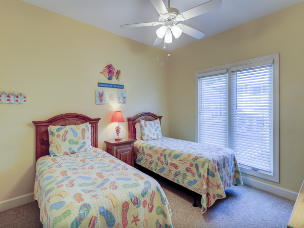 Forty Steps From the Beach with Private Pool