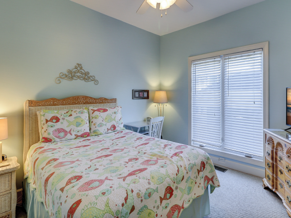 Forty Steps From the Beach with Private Pool