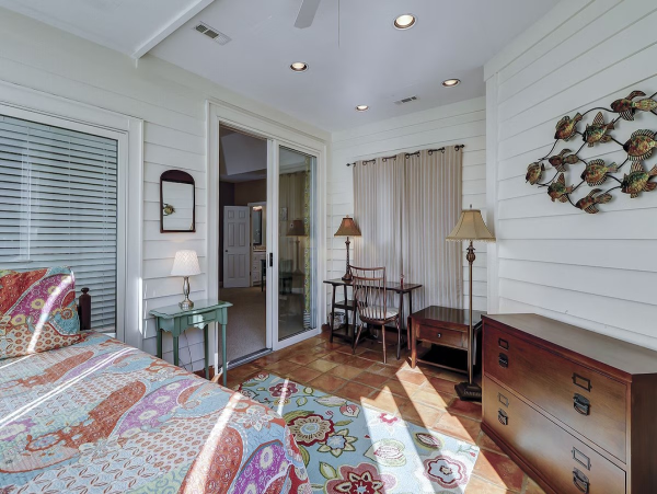 Forty Steps From the Beach with Private Pool