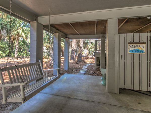 Charming Vacation Rental on Hilton Head. Call Today.