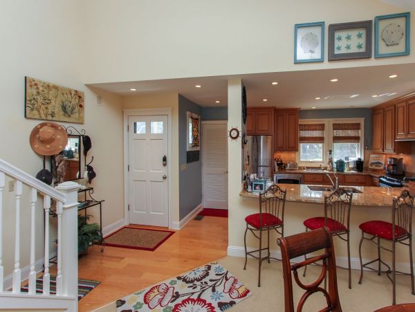 Charming Vacation Rental on Hilton Head. Call Today.