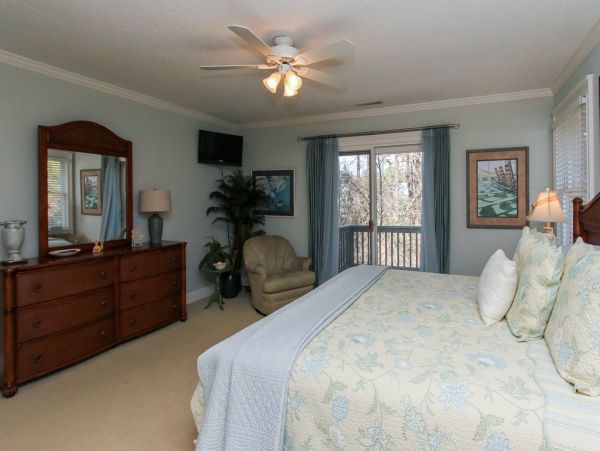 Charming Vacation Rental on Hilton Head. Call Today.