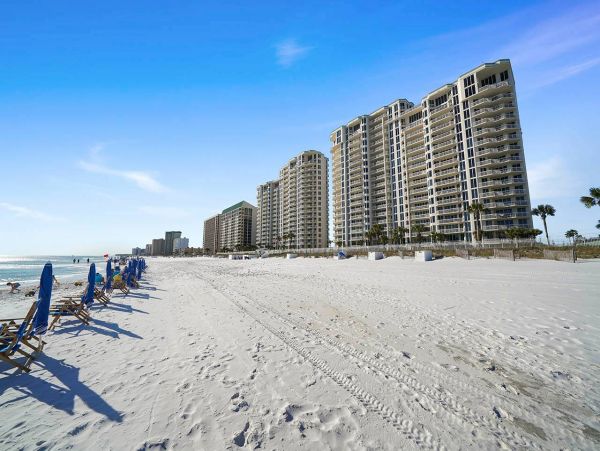 Great Ocean Views 5 Bedroom Penthouse on the Beach in Destin