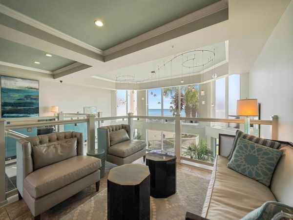 Great Ocean Views 5 Bedroom Penthouse on the Beach in Destin