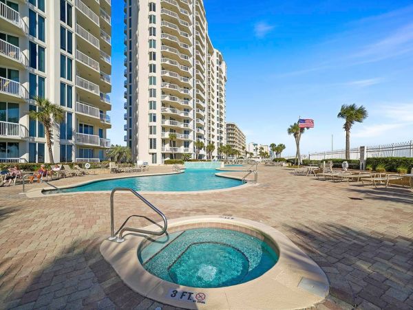 Great Ocean Views 5 Bedroom Penthouse on the Beach in Destin