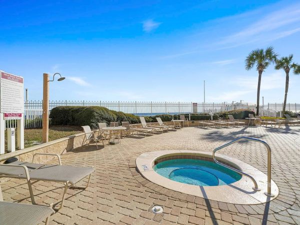 Great Ocean Views 5 Bedroom Penthouse on the Beach in Destin