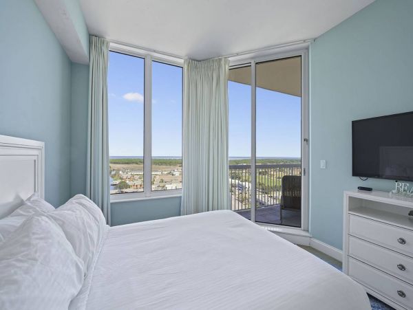 Great Ocean Views 5 Bedroom Penthouse on the Beach in Destin