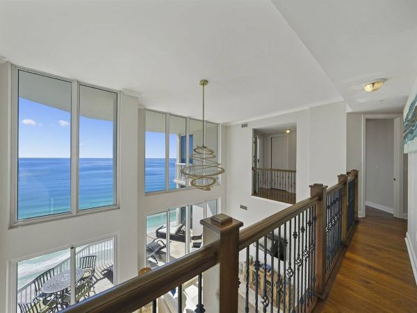 Great Ocean Views 5 Bedroom Penthouse on the Beach in Destin