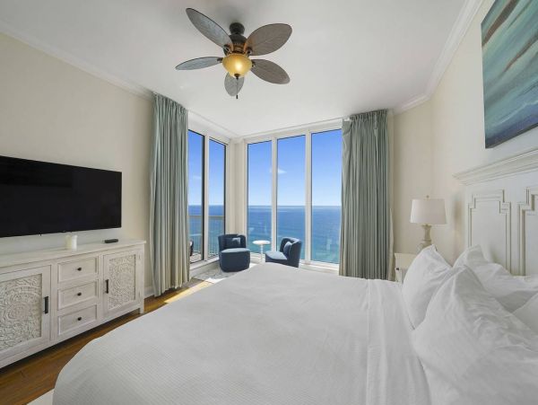 Great Ocean Views 5 Bedroom Penthouse on the Beach in Destin