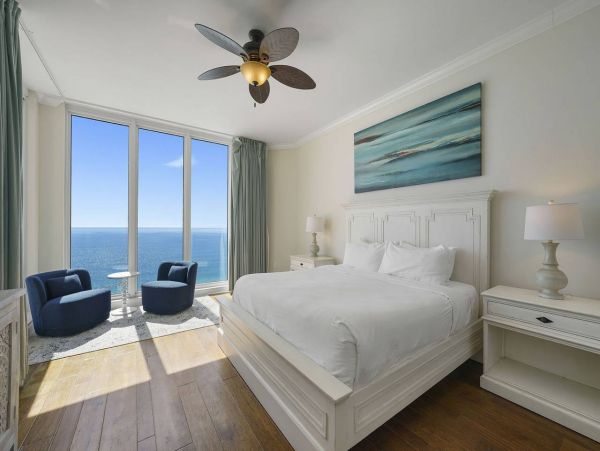 Great Ocean Views 5 Bedroom Penthouse on the Beach in Destin