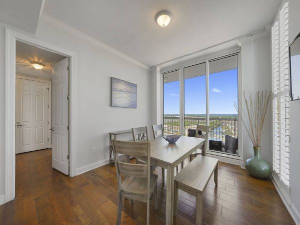 Great Ocean Views 5 Bedroom Penthouse on the Beach in Destin