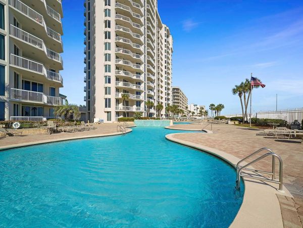 Great Ocean Views 5 Bedroom Penthouse on the Beach in Destin