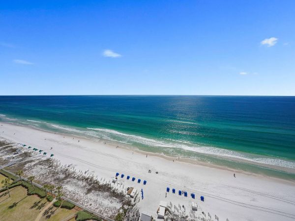 Great Ocean Views 5 Bedroom Penthouse on the Beach in Destin