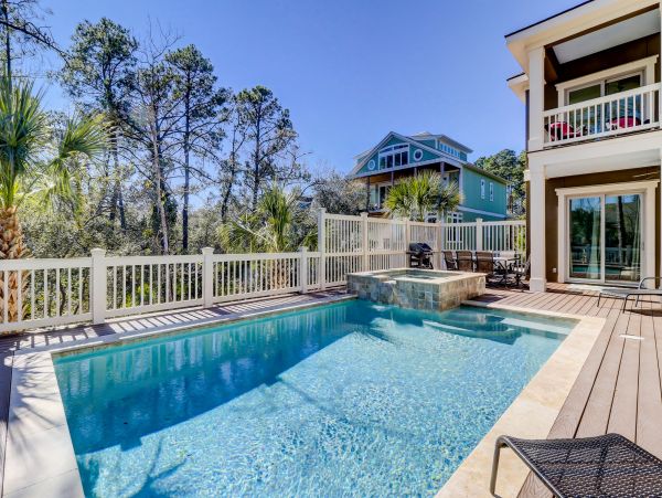 Hilton Head Vacation Pool Home Six Bedroom Walk to Beach