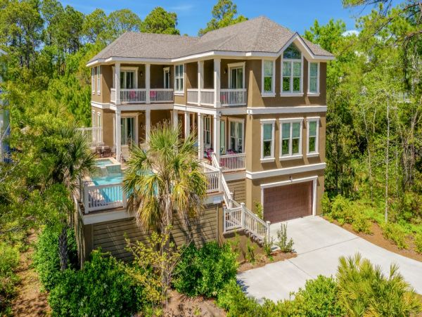 Hilton Head Vacation Pool Home Six Bedroom Walk to Beach
