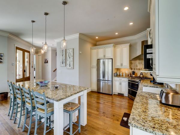 Hilton Head Vacation Pool Home Six Bedroom Walk to Beach