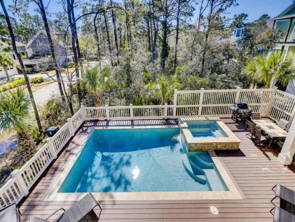 Hilton Head Vacation Pool Home Six Bedroom Walk to Beach