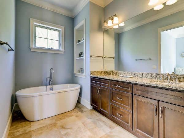 Hilton Head Vacation Pool Home Six Bedroom Walk to Beach