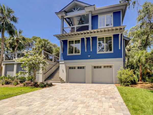 7 Bedroom House 2 min walk to Beach