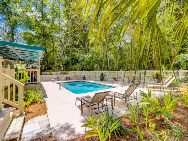 Upscale Rental on Hilton Head. Call Local Agent.