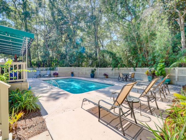Upscale Rental on Hilton Head. Call Local Agent.