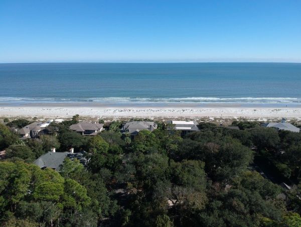 Upscale Rental on Hilton Head. Call Local Agent.