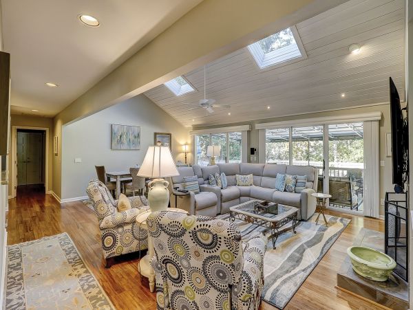 Upscale Rental on Hilton Head. Call Local Agent.