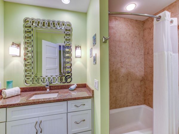 Upscale Rental on Hilton Head. Call Local Agent.