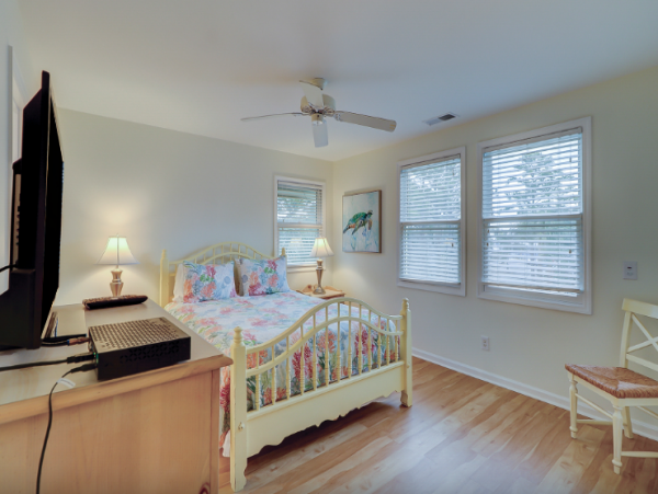 Relax in Hilton Head: 4BR Rental with Pool & Tennis
