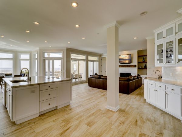 Luxury Beach House in Captivating Hilton Head Sleeps 14