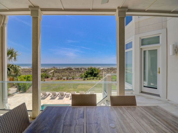 Luxury Beach House in Captivating Hilton Head Sleeps 14