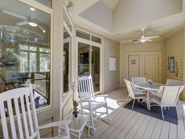 Hilton Head Luxury Vacation Accommodation Walk to Beach