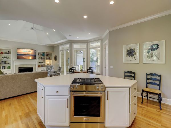 Hilton Head Luxury Vacation Accommodation Walk to Beach