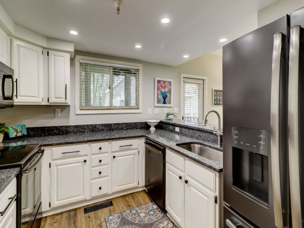 Hilton Head Vacation Home Two Bedroom Walk to Beach
