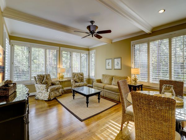 Hilton Head Luxury Vacation Accommodation Walk to Beach