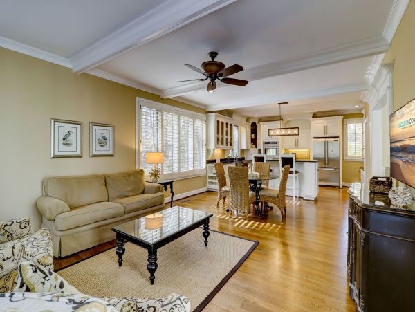 Hilton Head Luxury Vacation Accommodation Walk to Beach