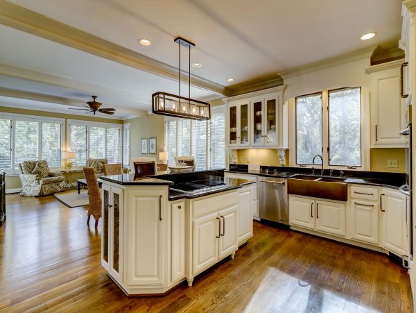 Hilton Head Luxury Vacation Accommodation Walk to Beach