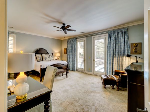 Hilton Head Luxury Vacation Accommodation Walk to Beach