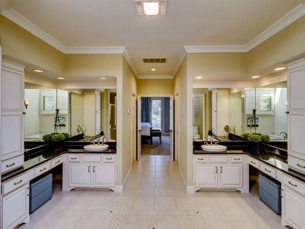 Hilton Head Luxury Vacation Accommodation Walk to Beach