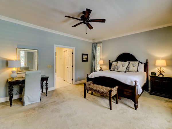 Hilton Head Luxury Vacation Accommodation Walk to Beach