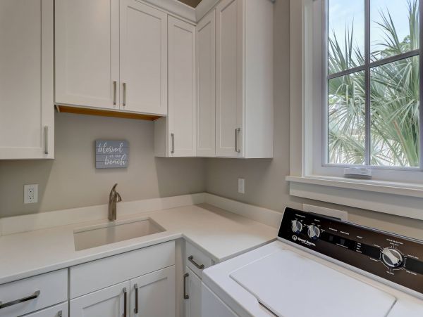 Hilton Head Luxury Vacation Pool Home Walk to Beach