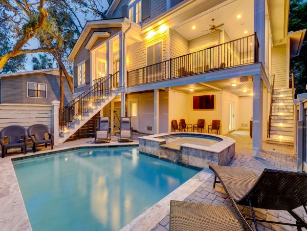 Hilton Head Luxury Vacation Pool Home Walk to Beach