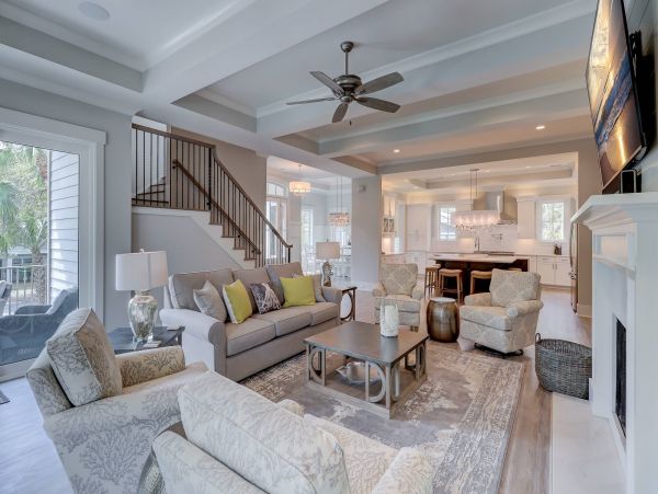 Hilton Head Luxury Vacation Pool Home Walk to Beach
