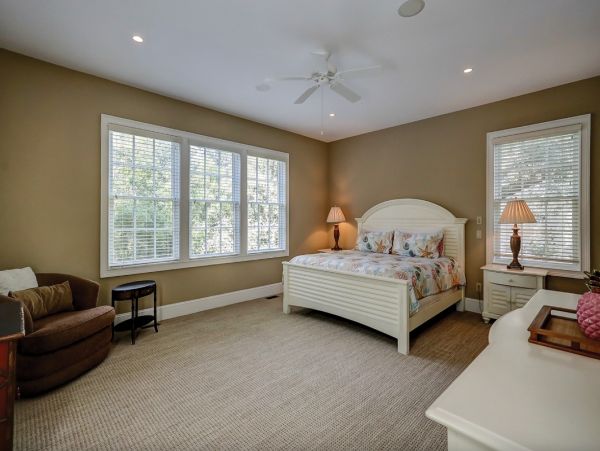 Hilton Head Vacation Rental -  Six Bedroom Luxury Home Near Beach