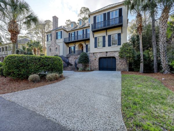 Hilton Head Vacation Rental -  Six Bedroom Luxury Home Near Beach