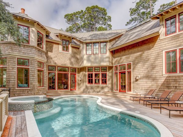 Sea Pines Treasure steps to the beach
